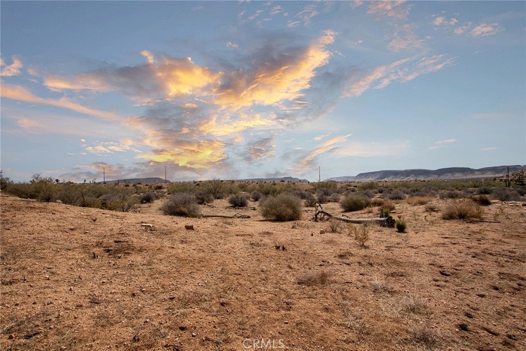 1000 Rimrock Rd, Pioneertown, CA 92268