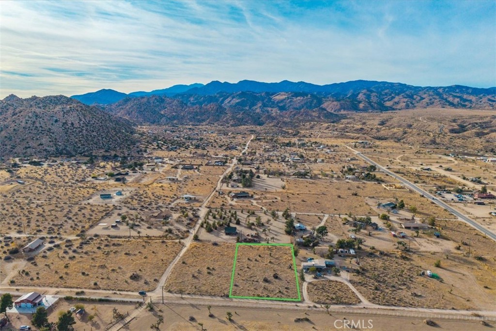 53670 Annie Oakley Rd, Pioneertown, CA 92268