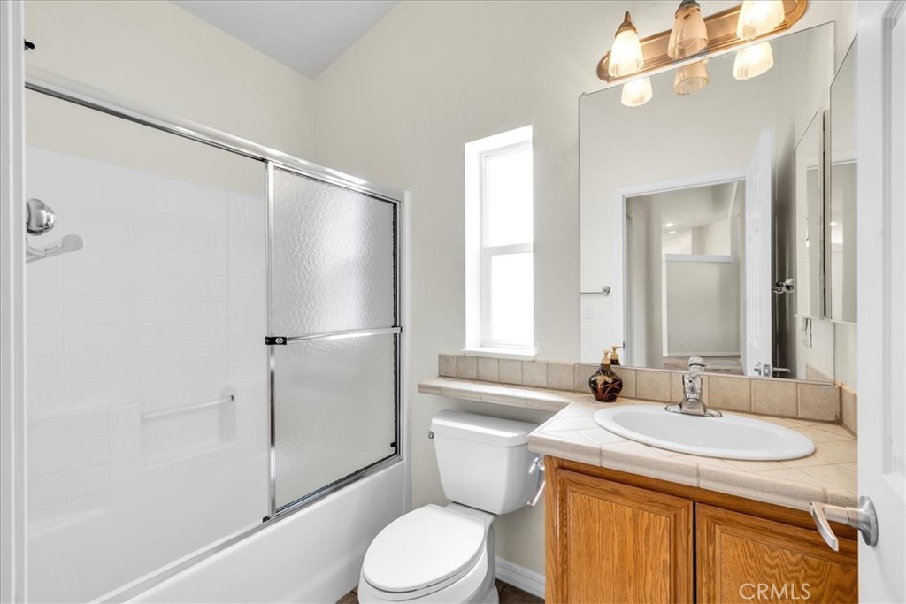 5175 Tom Mix Rd, Pioneertown, CA 92268