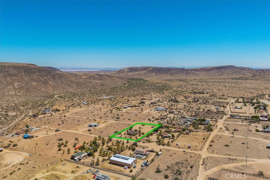 5175 Tom Mix Rd, Pioneertown, CA 92268