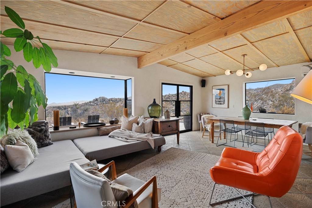 51222 Gamma Gulch Rd, Pioneertown, CA 92268