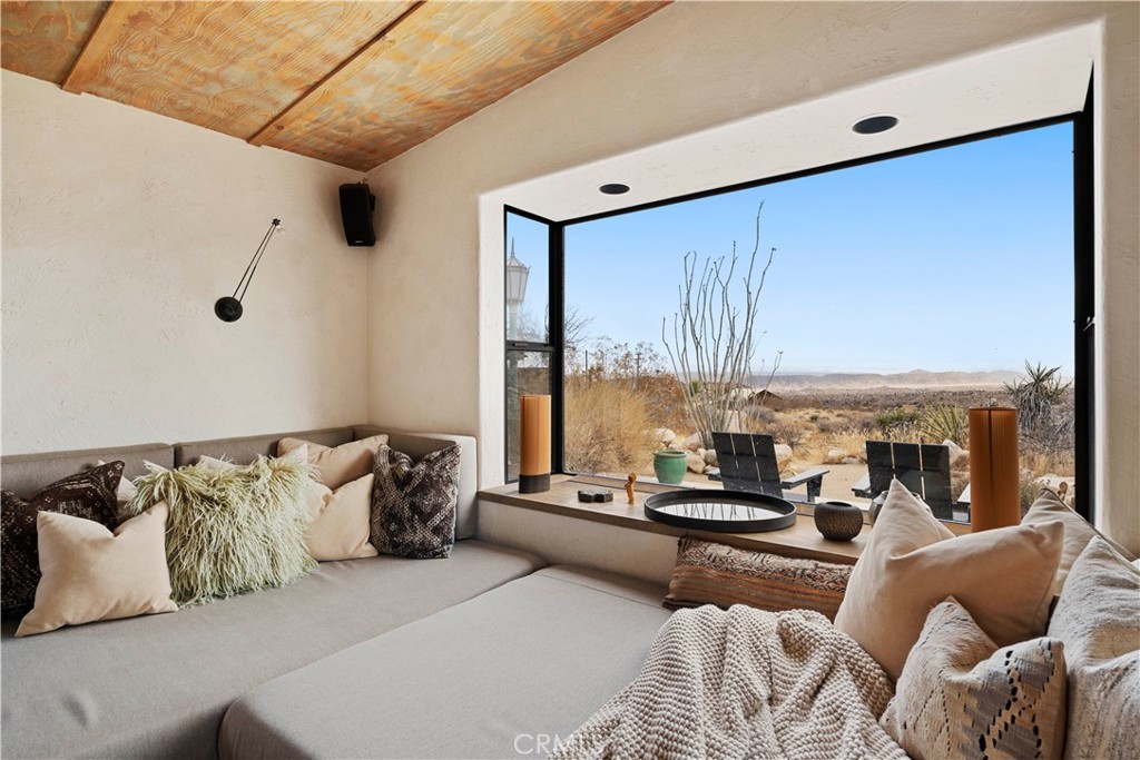 51222 Gamma Gulch Rd, Pioneertown, CA 92268