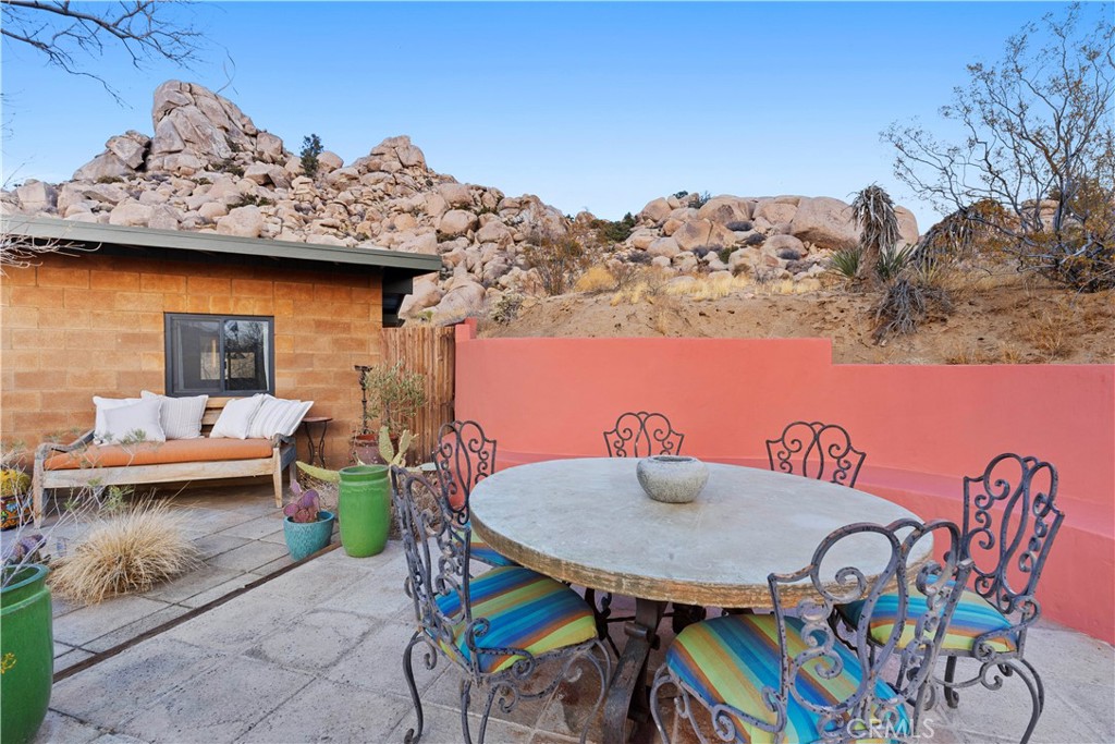 51222 Gamma Gulch Rd, Pioneertown, CA 92268