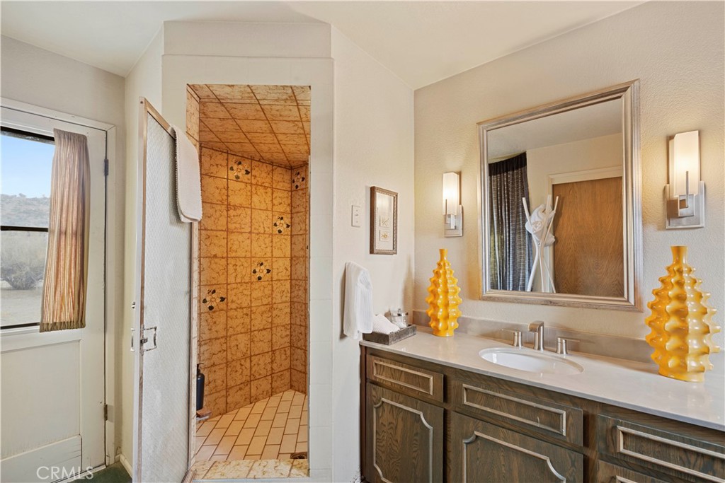 51222 Gamma Gulch Rd, Pioneertown, CA 92268