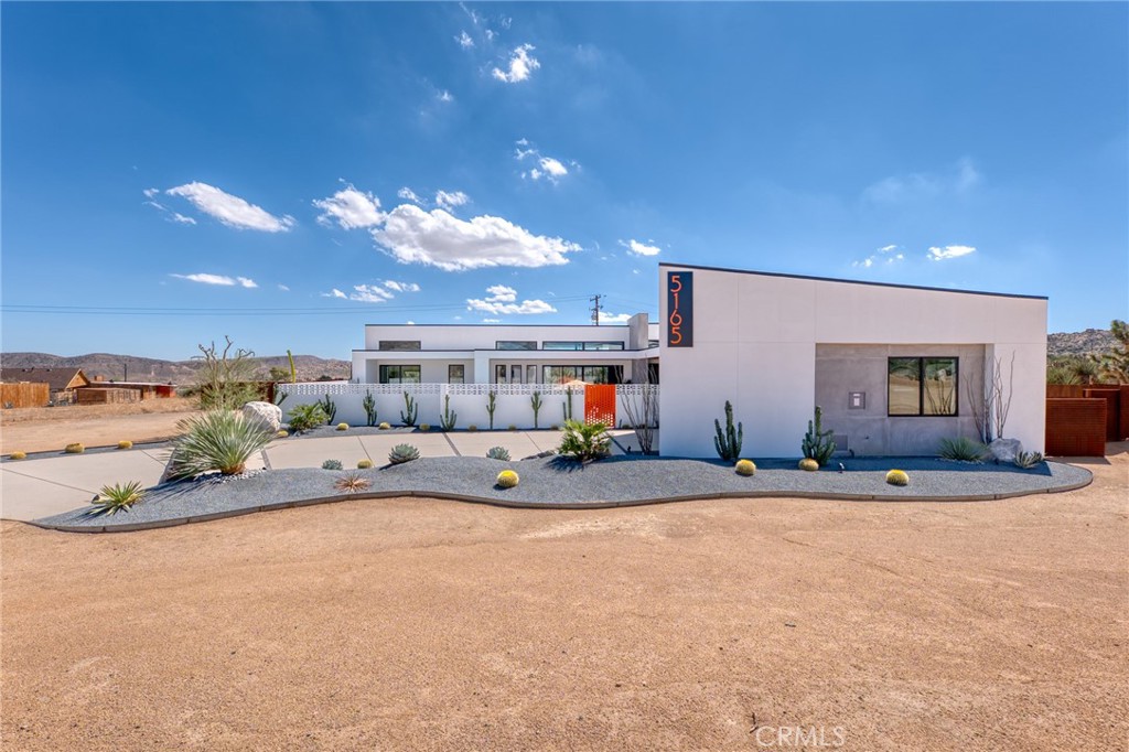 5165 Roy Rogers, Pioneertown, CA 92268