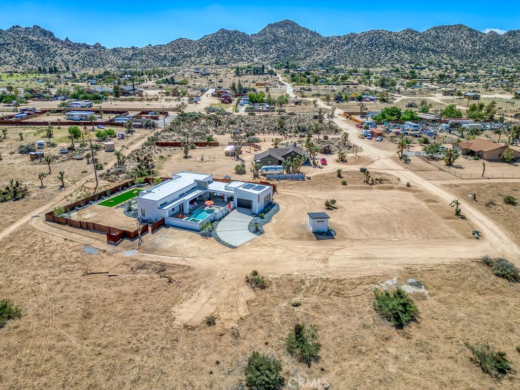 5165 Roy Rogers, Pioneertown, CA 92268