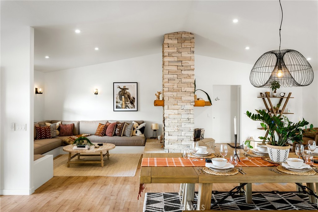 53655 Annie Oakley Rd, Pioneertown, CA 92268