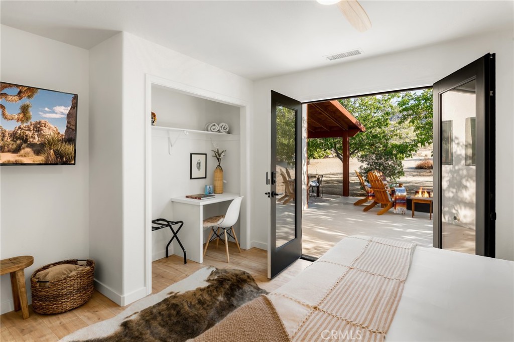 53655 Annie Oakley Rd, Pioneertown, CA 92268