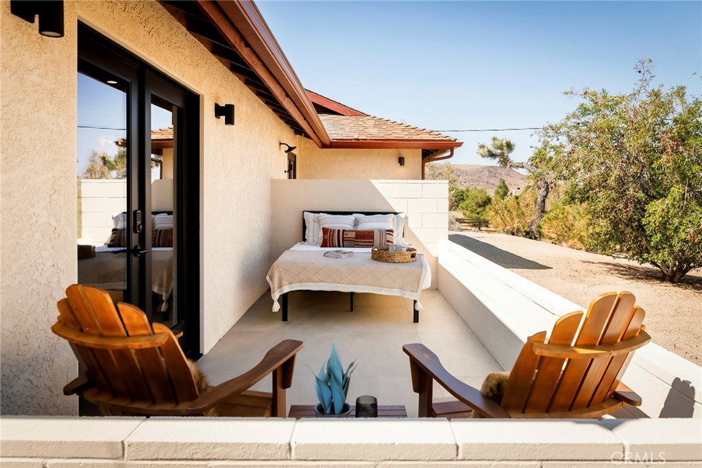 53655 Annie Oakley Rd, Pioneertown, CA 92268