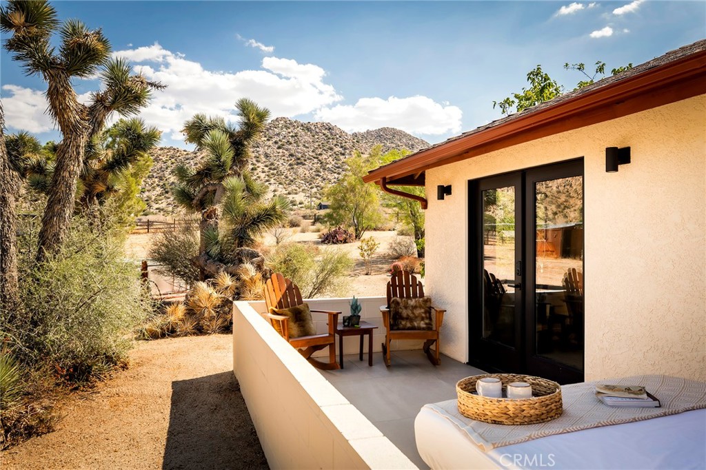 53655 Annie Oakley Rd, Pioneertown, CA 92268