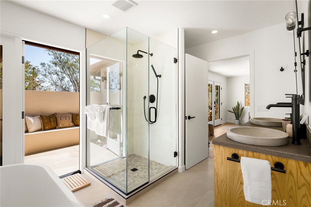 53655 Annie Oakley Rd, Pioneertown, CA 92268