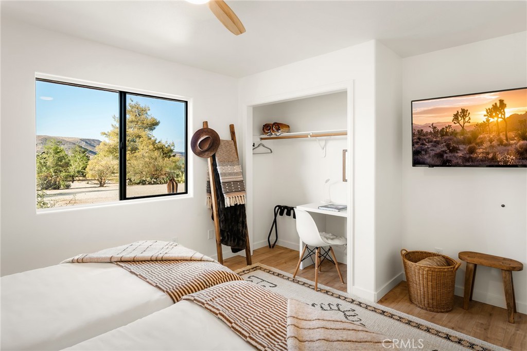 53655 Annie Oakley Rd, Pioneertown, CA 92268