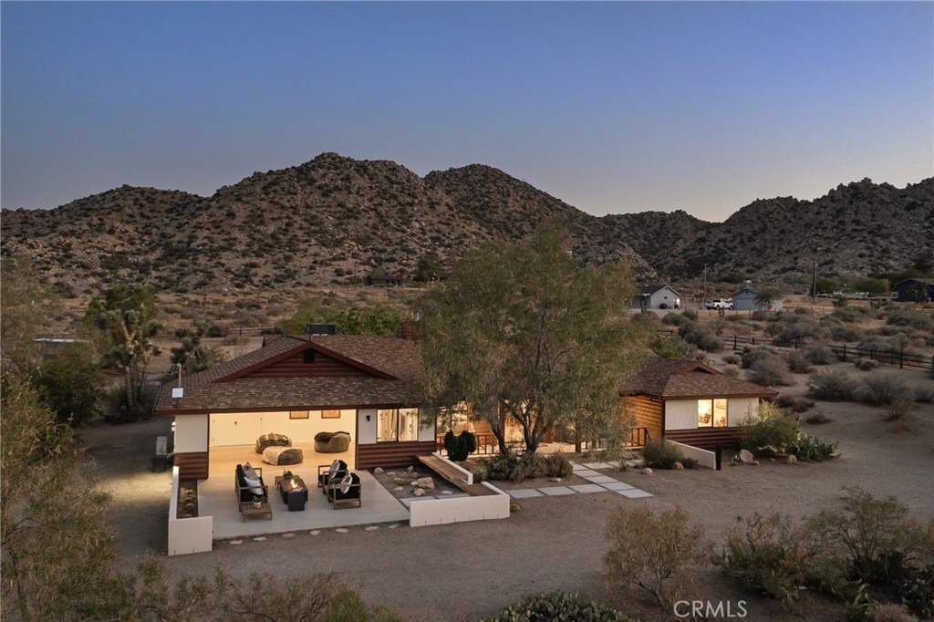 53655 Annie Oakley Rd, Pioneertown, CA 92268