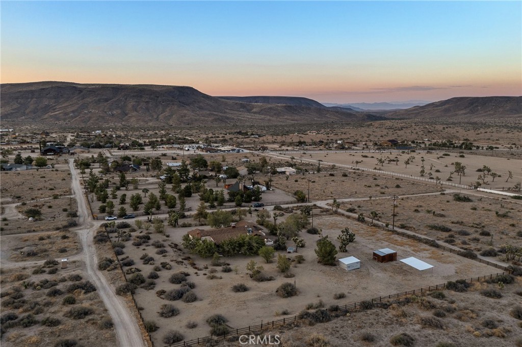53655 Annie Oakley Rd, Pioneertown, CA 92268