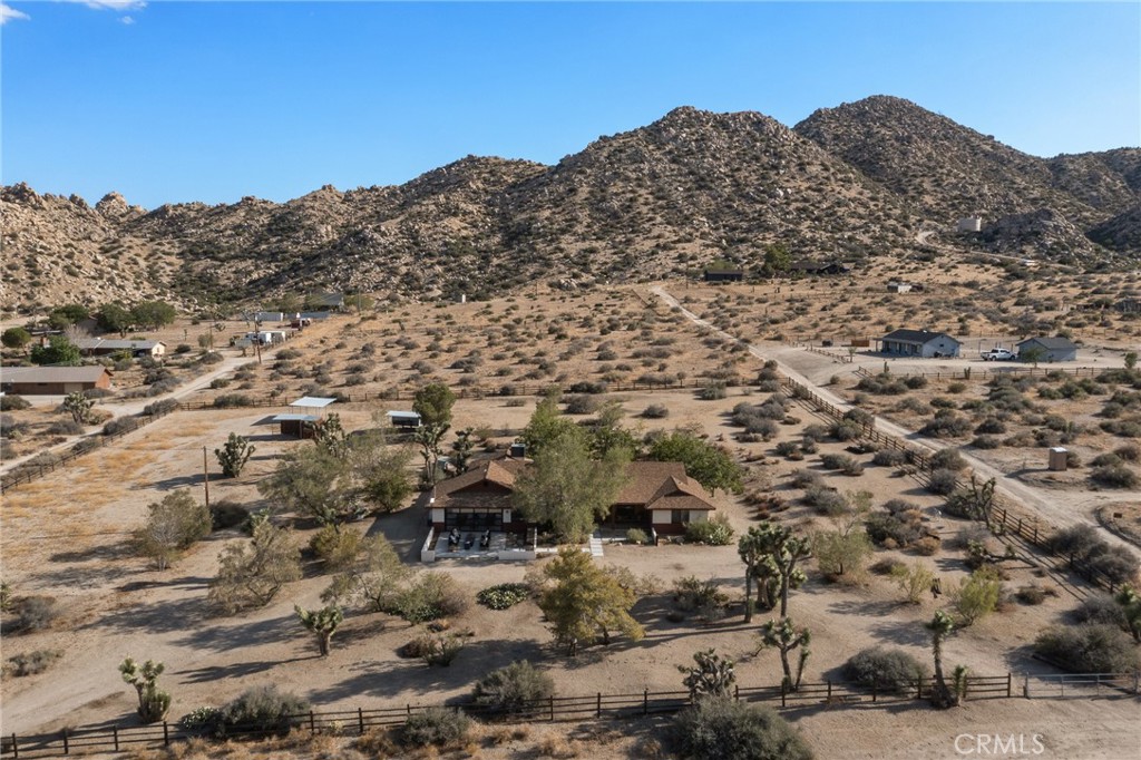 53655 Annie Oakley Rd, Pioneertown, CA 92268