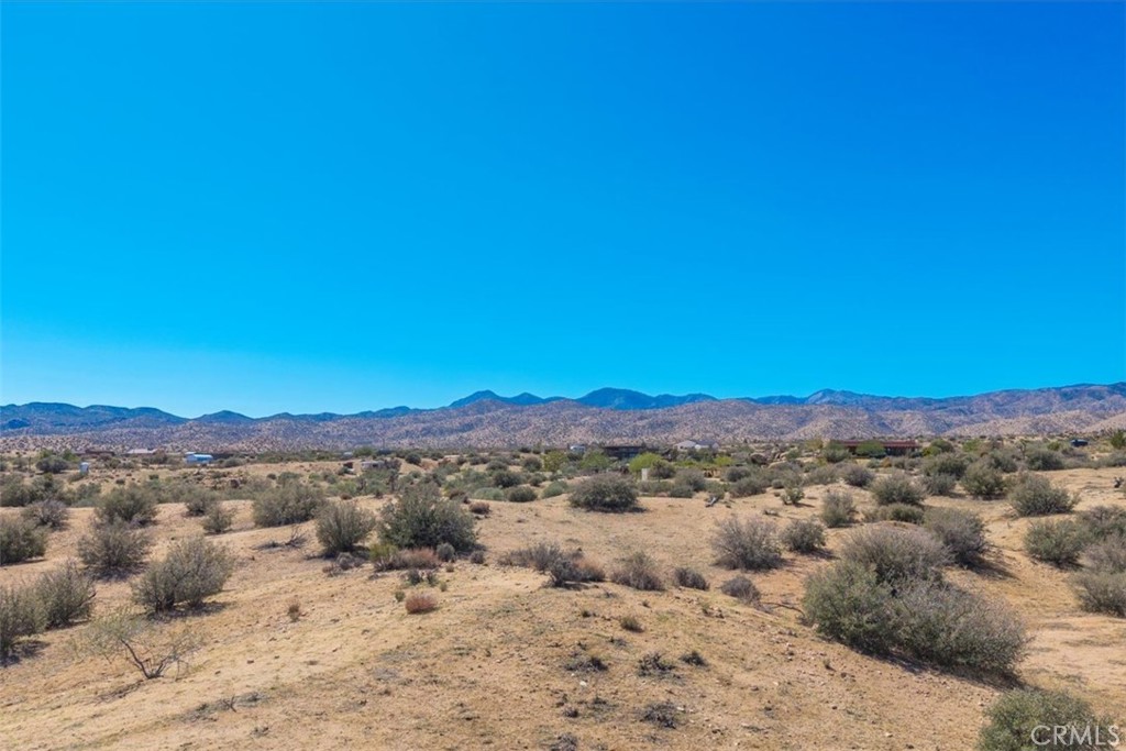 51975 Latigo Ln, Pioneertown, CA 92284