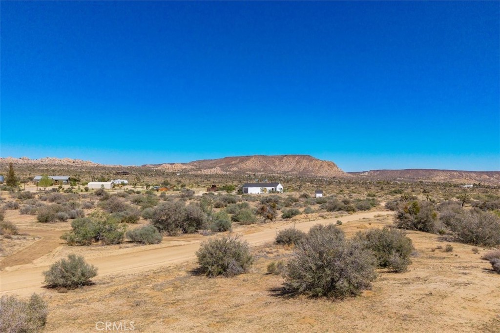 51975 Latigo Ln, Pioneertown, CA 92284