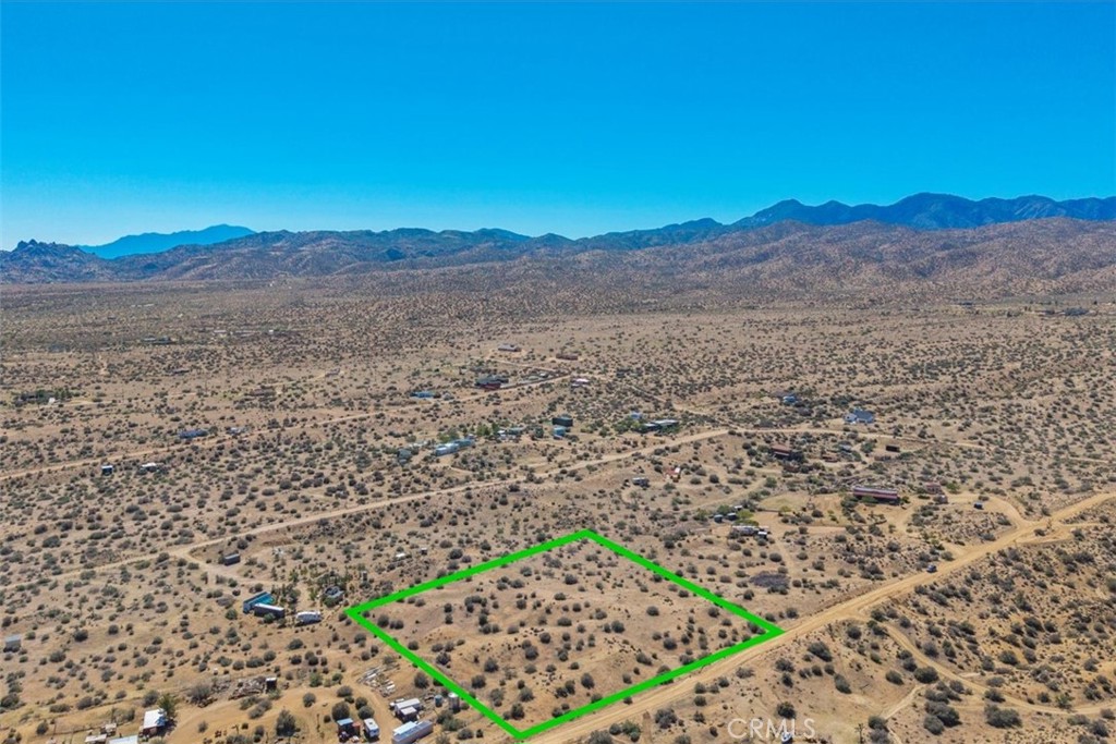 51975 Latigo Ln, Pioneertown, CA 92284