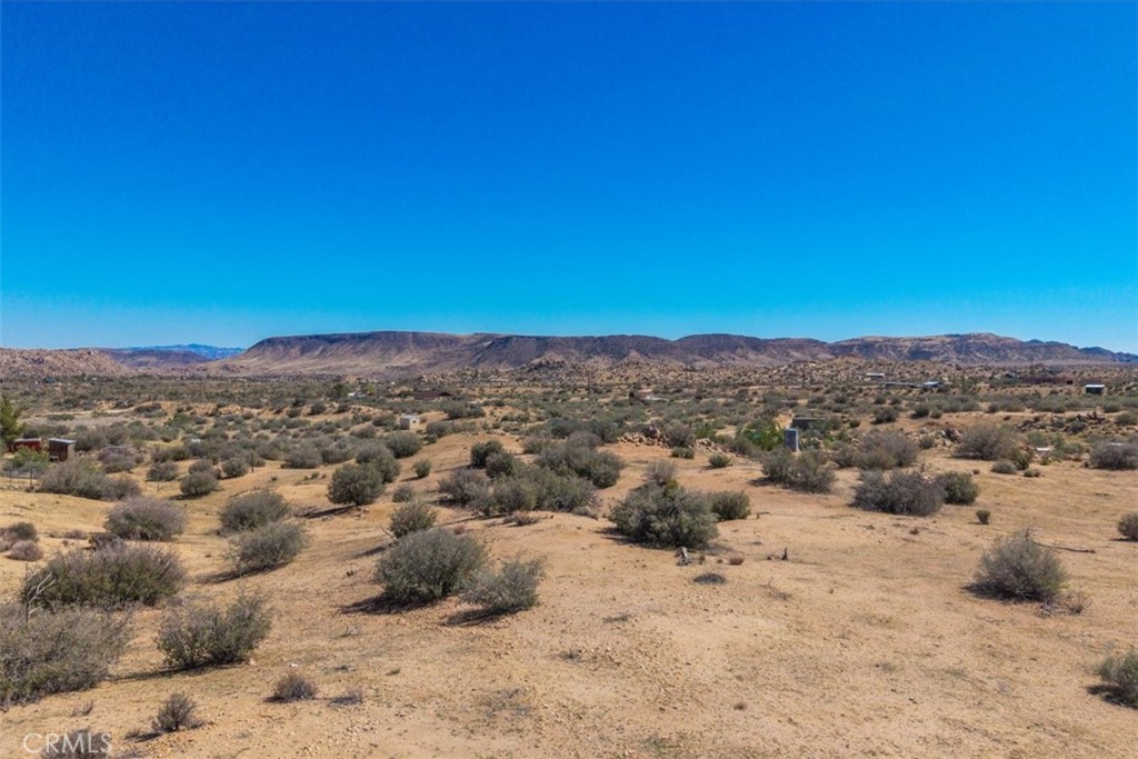 51975 Latigo Ln, Pioneertown, CA 92284