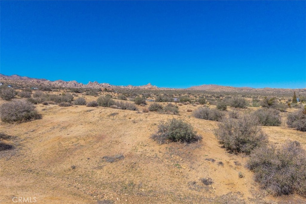 51975 Latigo Ln, Pioneertown, CA 92284