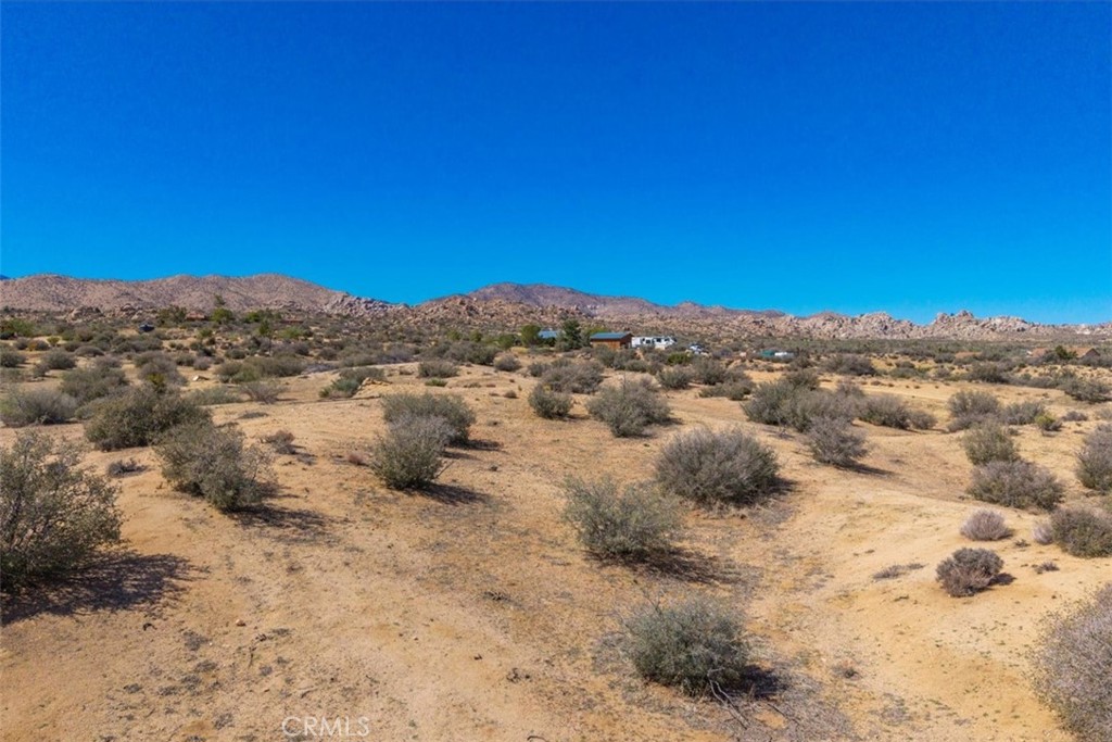 51975 Latigo Ln, Pioneertown, CA 92284