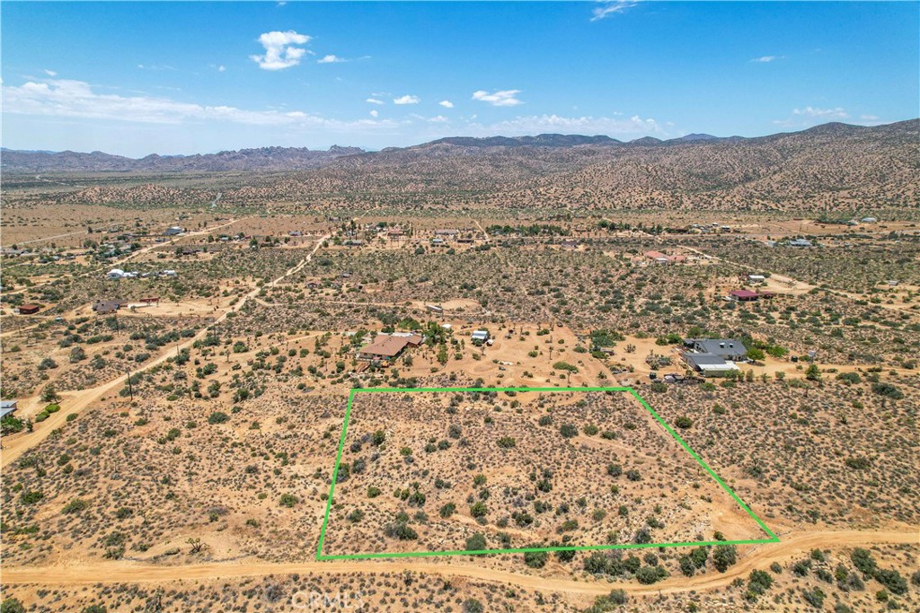 51098 Geronimo Trl, Pioneertown, CA 92286