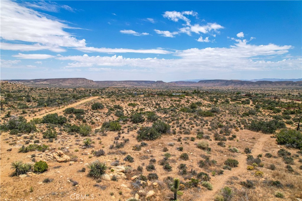 51098 Geronimo Trl, Pioneertown, CA 92286