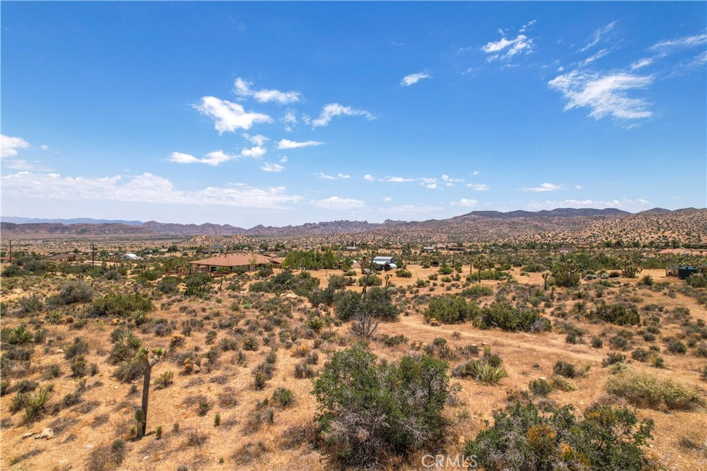 51098 Geronimo Trl, Pioneertown, CA 92286