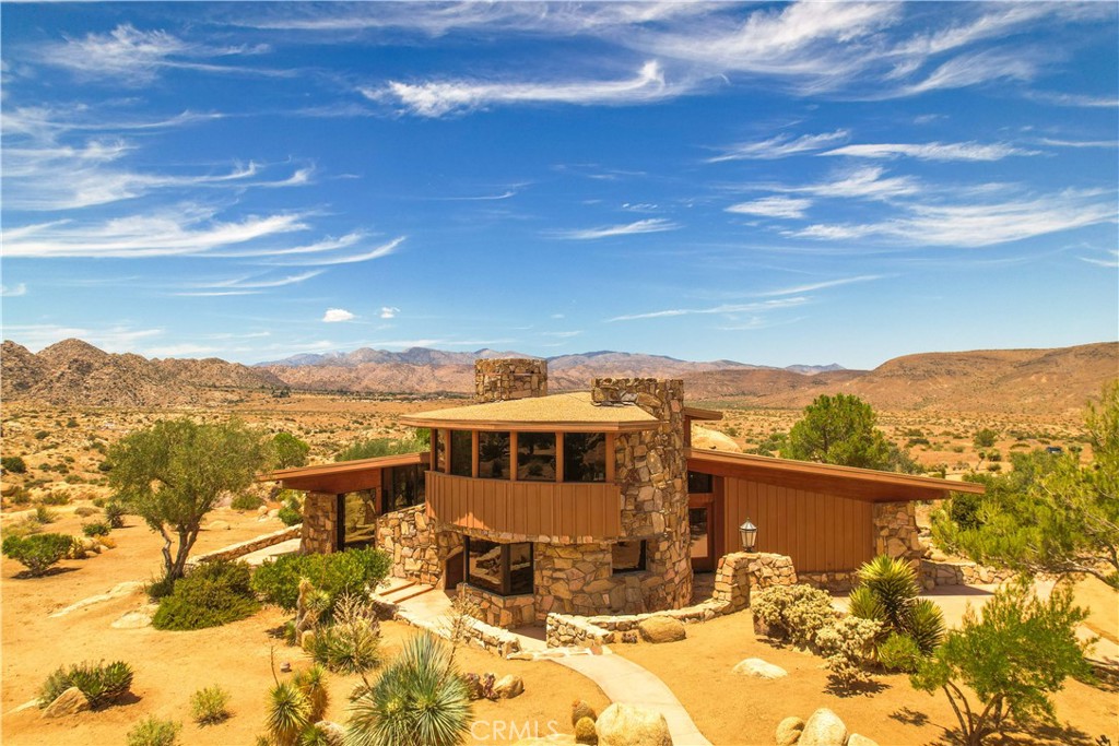 55290 Flying Tigers Rd, Pioneertown, CA 92268
