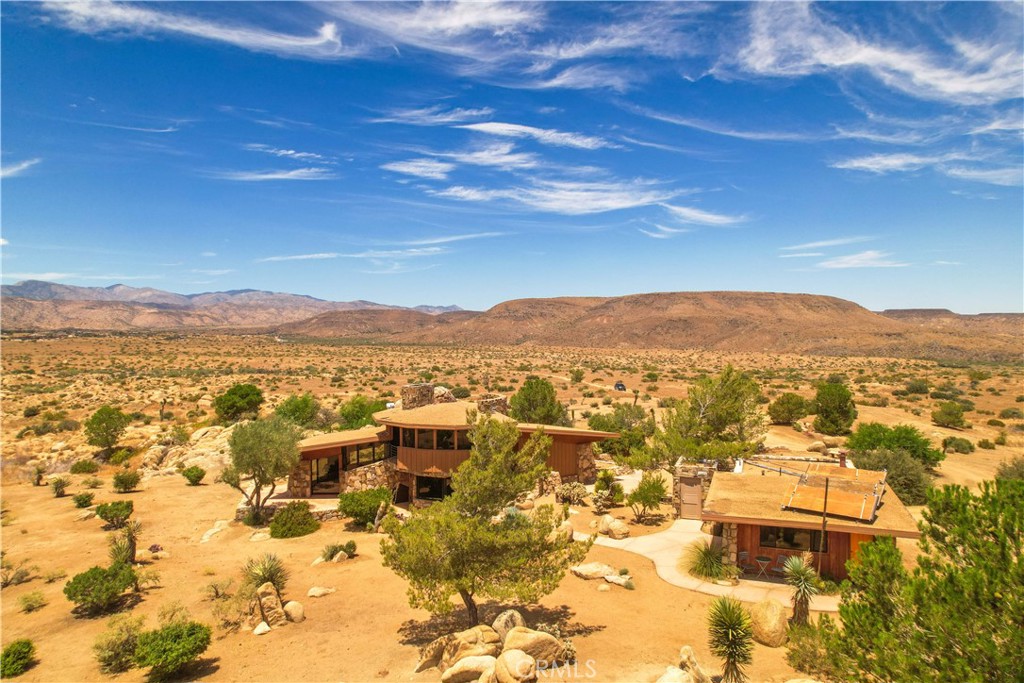 55290 Flying Tigers Rd, Pioneertown, CA 92268