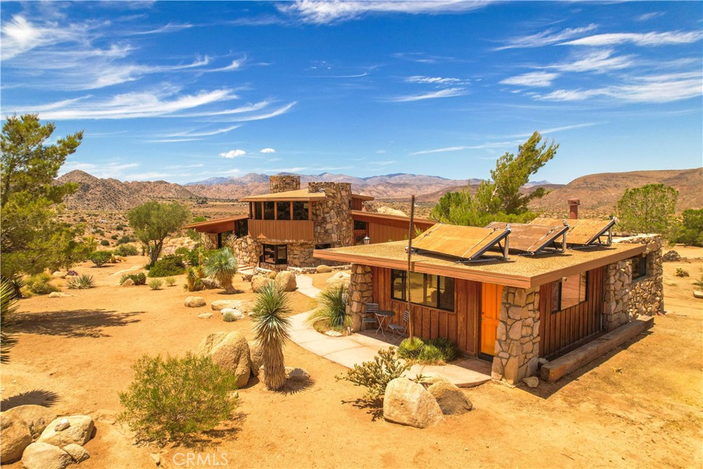 55290 Flying Tigers Rd, Pioneertown, CA 92268