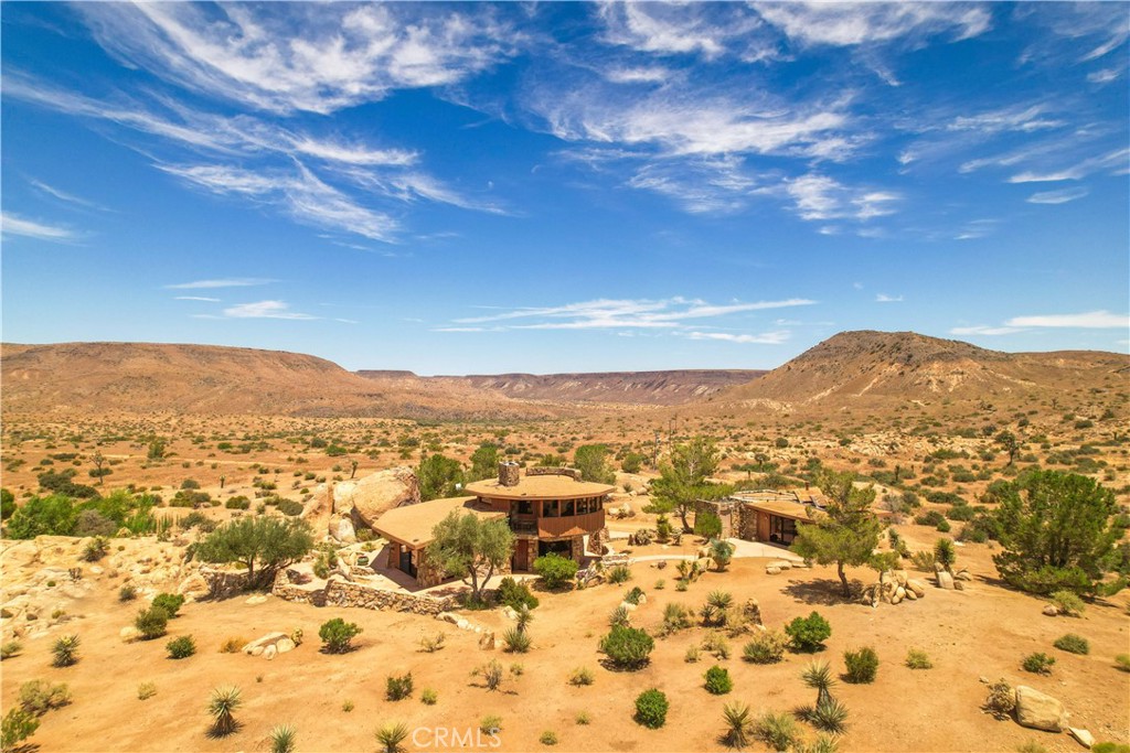 55290 Flying Tigers Rd, Pioneertown, CA 92268