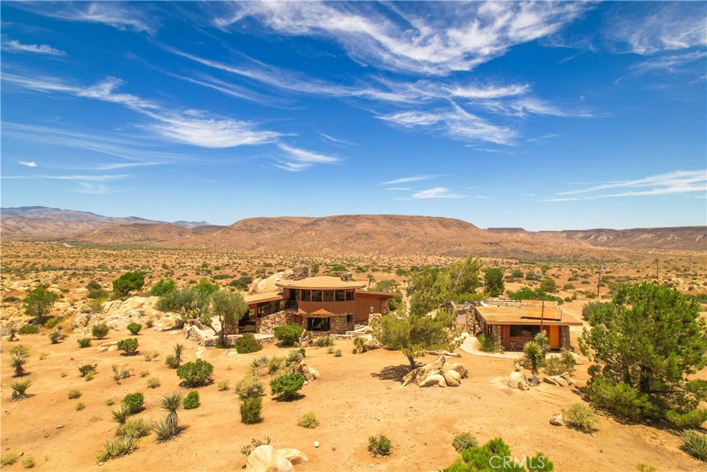 55290 Flying Tigers Rd, Pioneertown, CA 92268