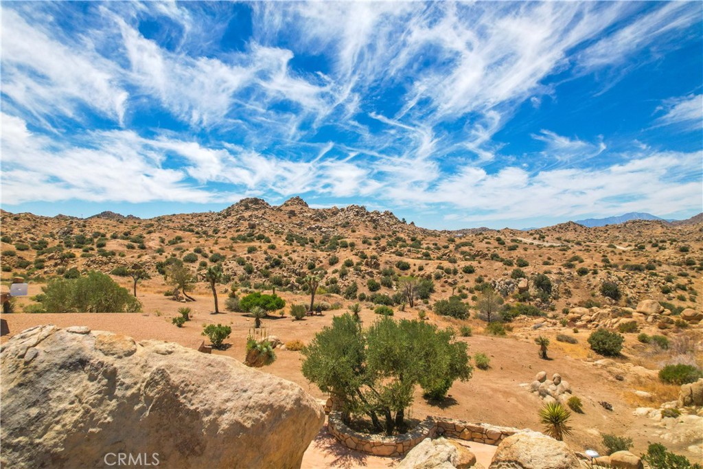 55290 Flying Tigers Rd, Pioneertown, CA 92268