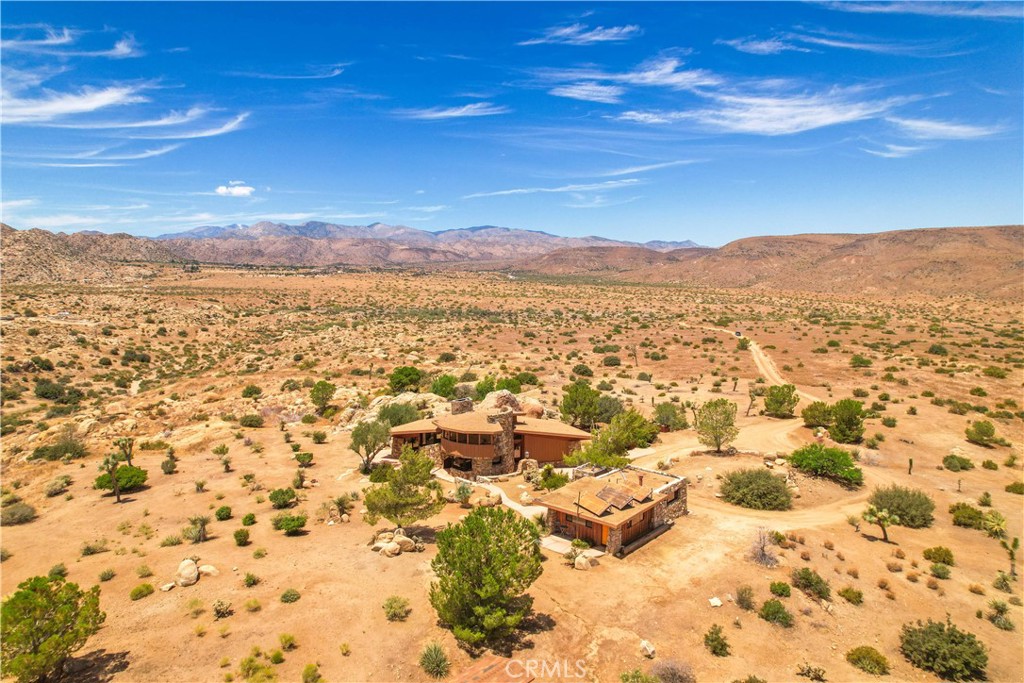 55290 Flying Tigers Rd, Pioneertown, CA 92268