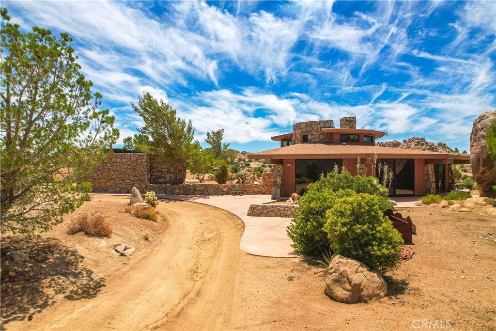 55290 Flying Tigers Rd, Pioneertown, CA 92268