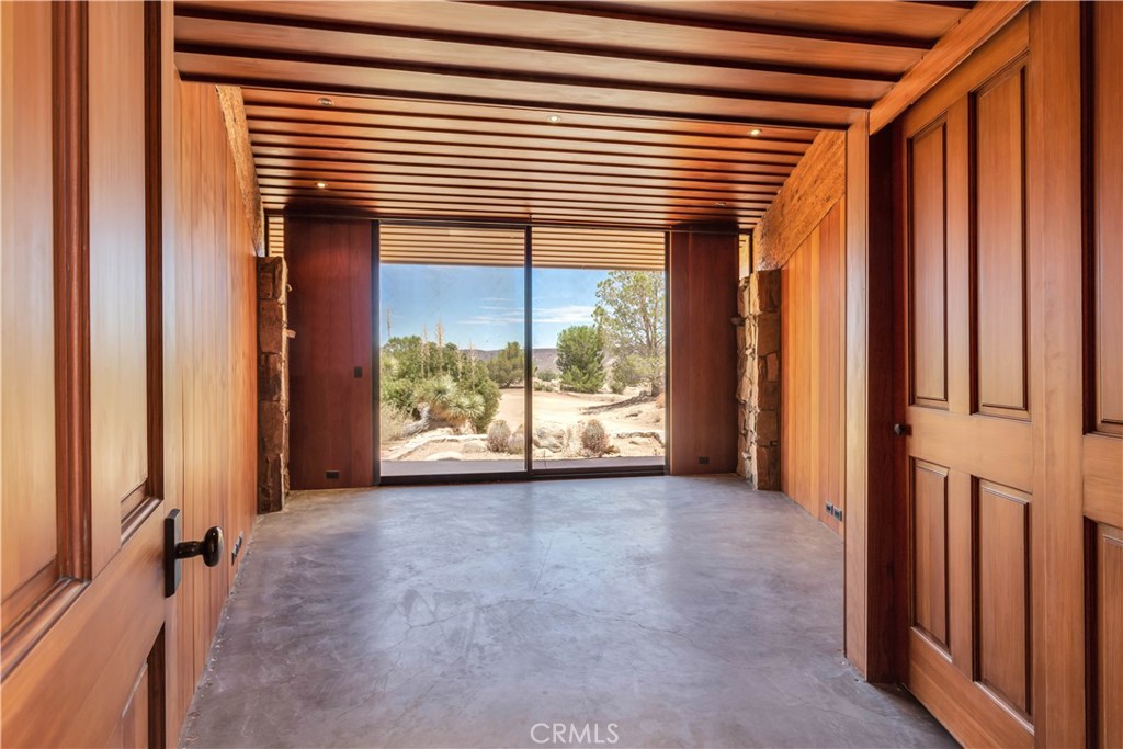 55290 Flying Tigers Rd, Pioneertown, CA 92268
