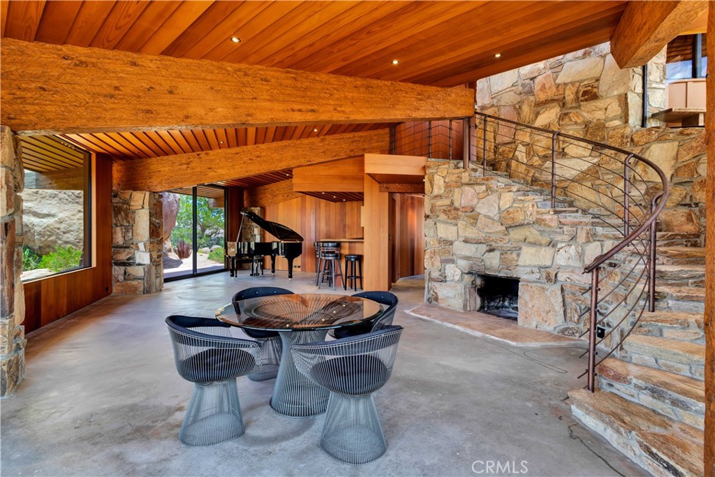 55290 Flying Tigers Rd, Pioneertown, CA 92268