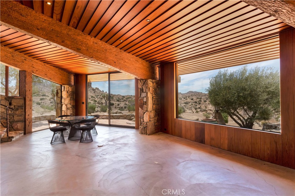 55290 Flying Tigers Rd, Pioneertown, CA 92268