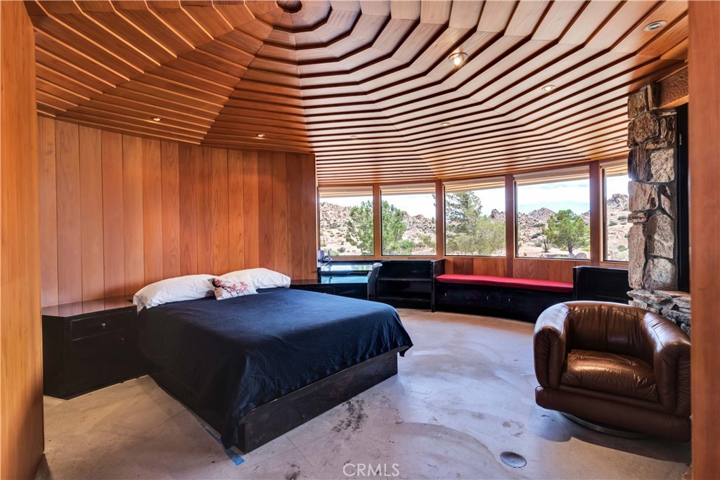 55290 Flying Tigers Rd, Pioneertown, CA 92268