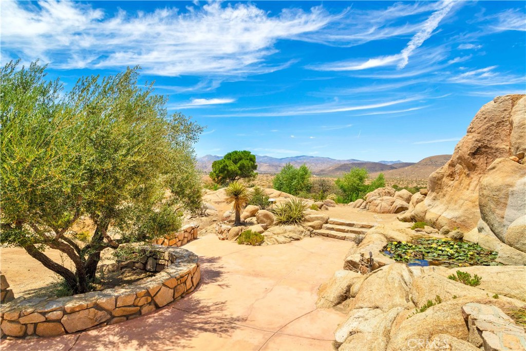 55290 Flying Tigers Rd, Pioneertown, CA 92268