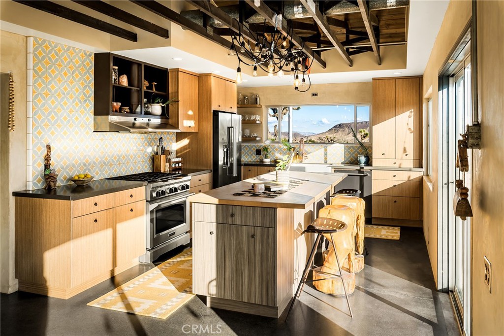 2680 Vine, Pioneertown, CA 92268