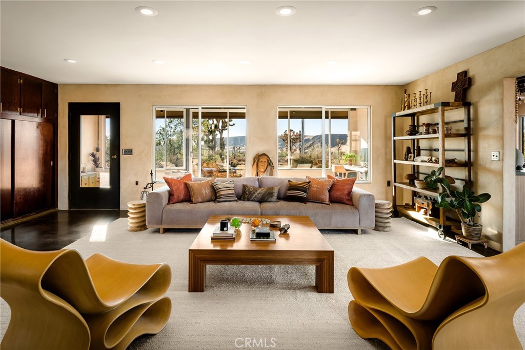 2680 Vine, Pioneertown, CA 92268