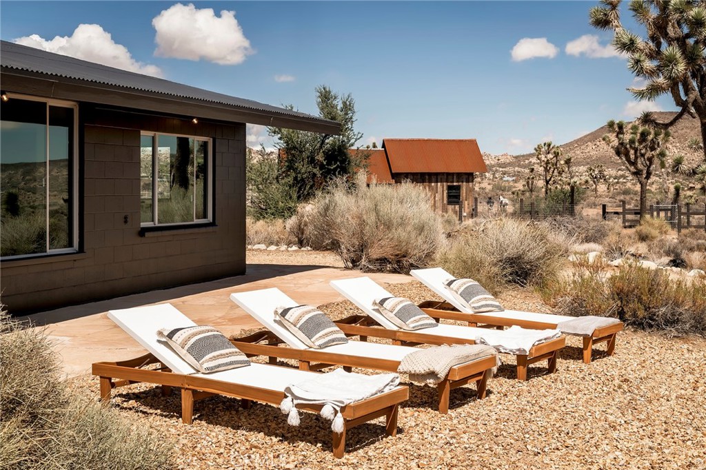 2680 Vine, Pioneertown, CA 92268