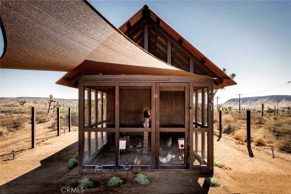 2680 Vine, Pioneertown, CA 92268