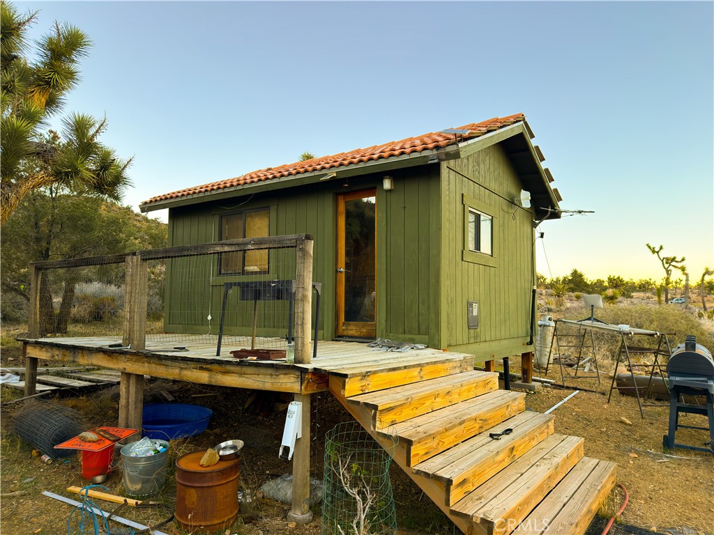 1352 Orion Trl, Pioneertown, CA 92268