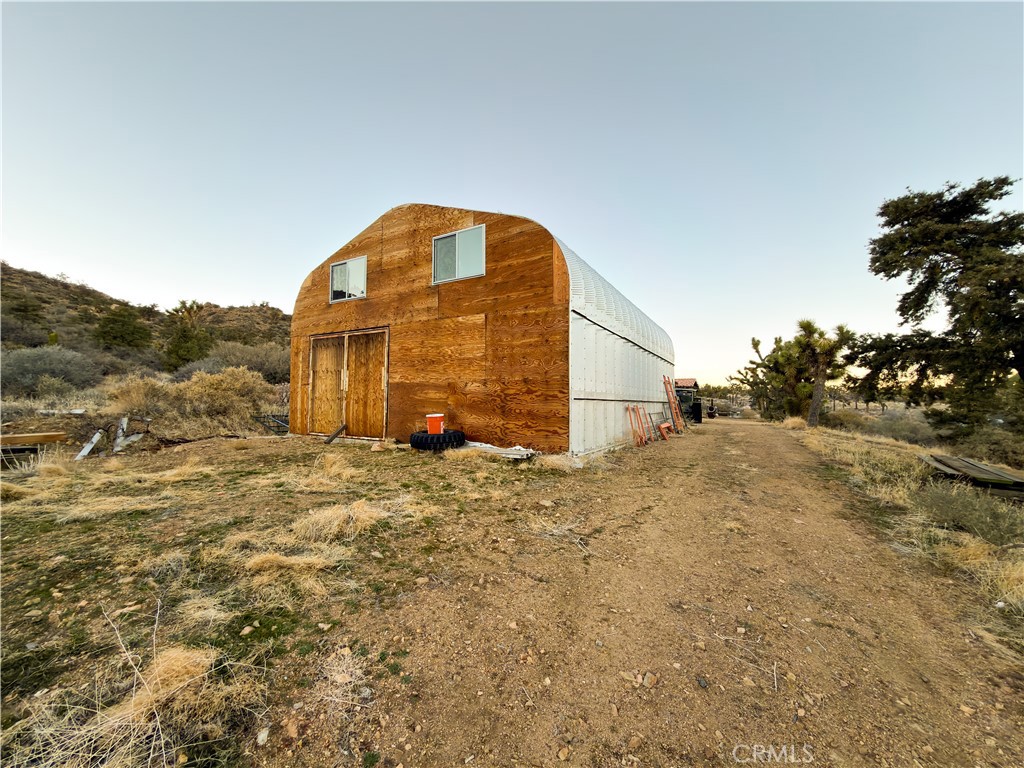 1352 Orion Trl, Pioneertown, CA 92268