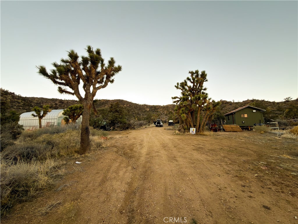 1352 Orion Trl, Pioneertown, CA 92268