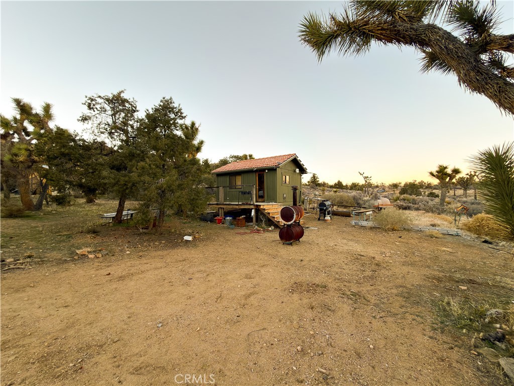 1352 Orion Trl, Pioneertown, CA 92268
