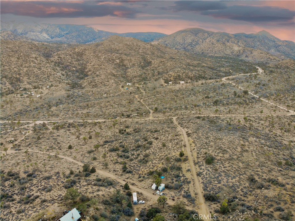 1352 Orion Trl, Pioneertown, CA 92268